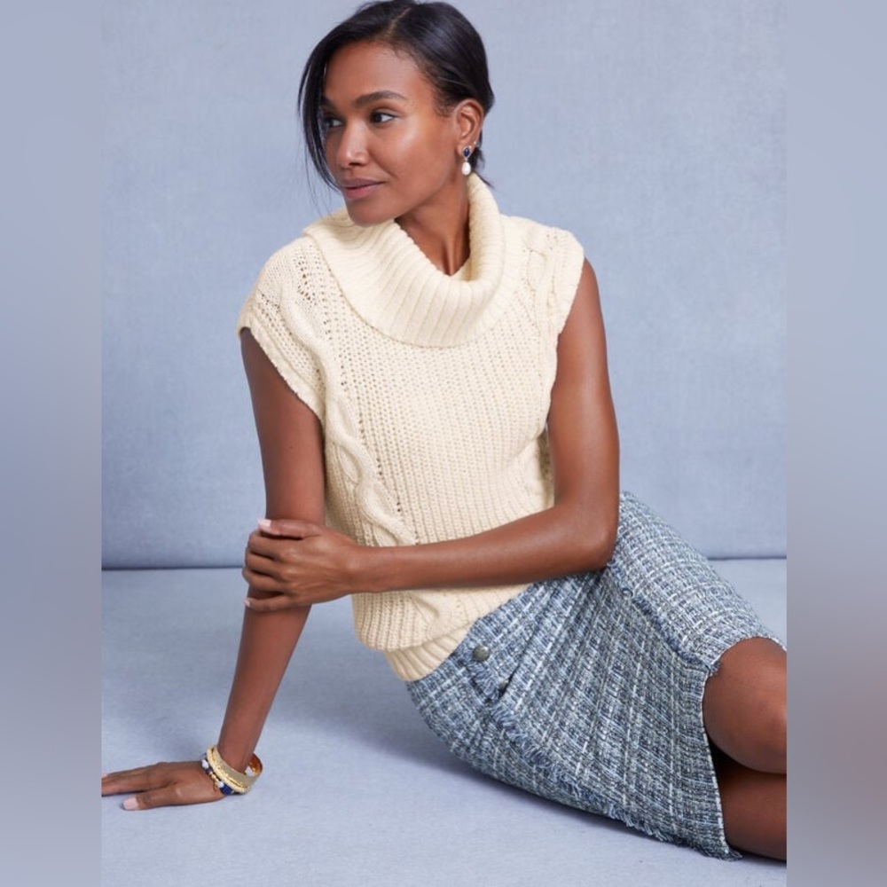 🌼NWT Phenomenal Talbots Vest with a removable neck! - Picture 9 of 15